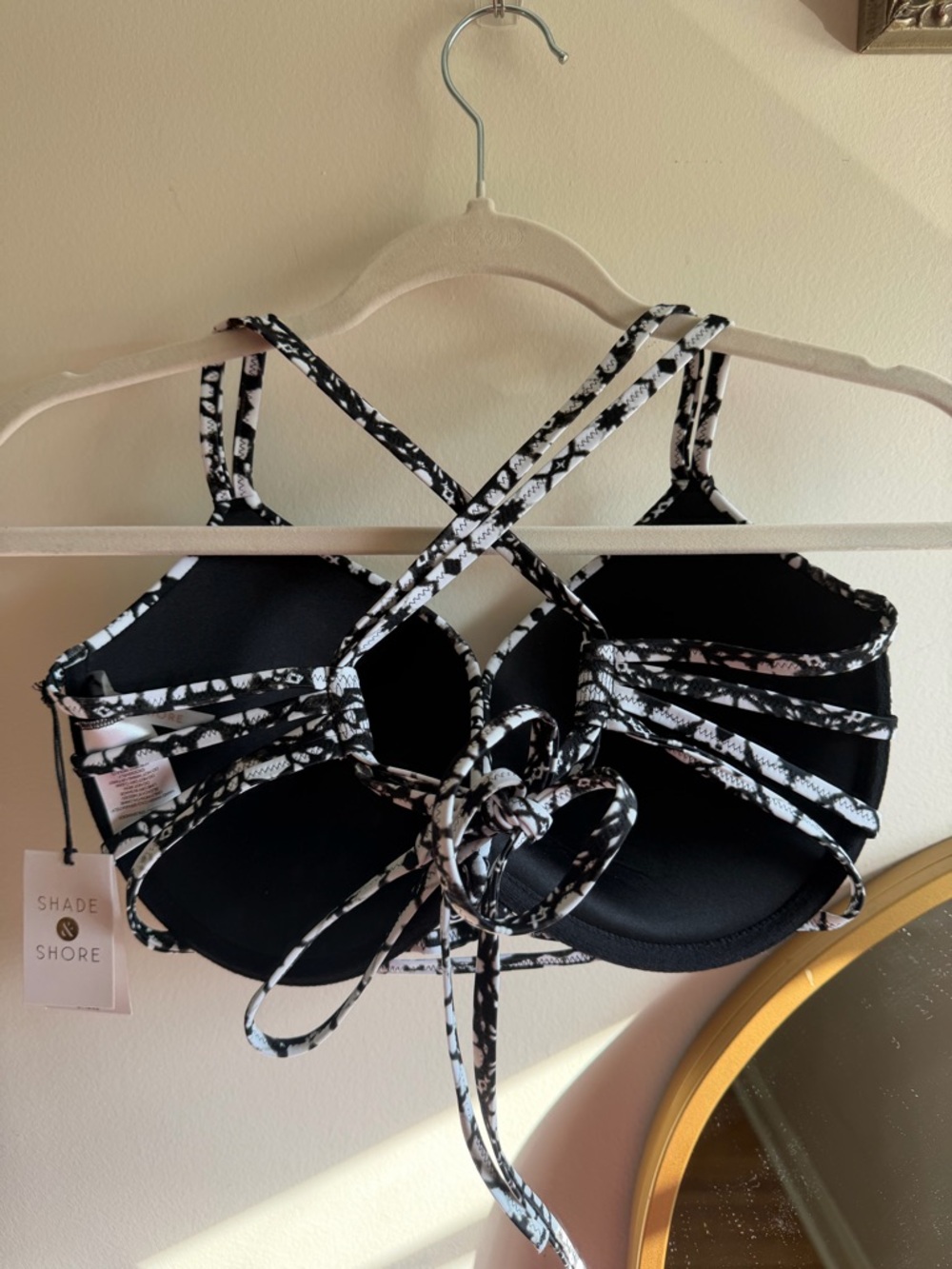 Shade & Shore Black and White Patterned Push-Up Bra with Crisscross Straps - Picture 5 of 5